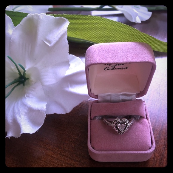 Jewelry - Vintage Kay Jewelers 925 SS Diamond